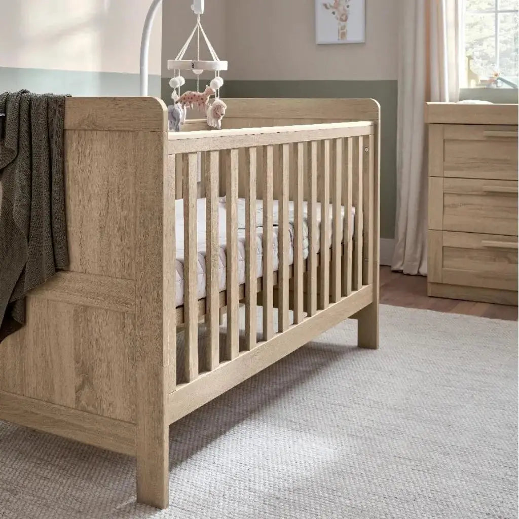 Mamas & Papas Atlas Cot bed