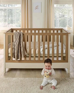 Mamas & Papas Harwell 5 Piece Set with Cot Bed, Dresser Changer, Mattress, Fitted Sheets & Mattress Protector
