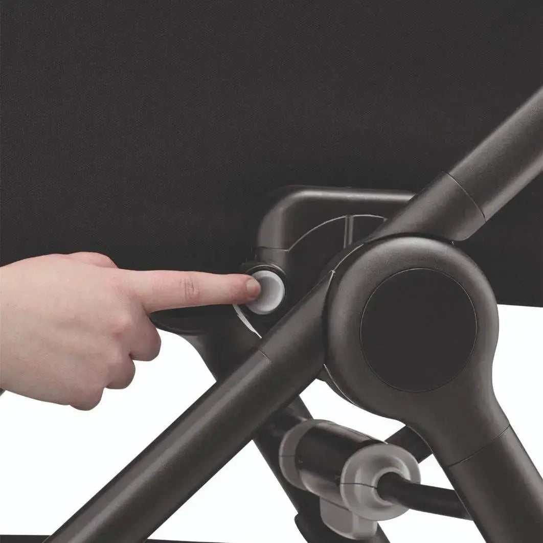 Maxi Cosi Oxford Stroller with Bassinet and Mico 12 LX Onyx Travel System