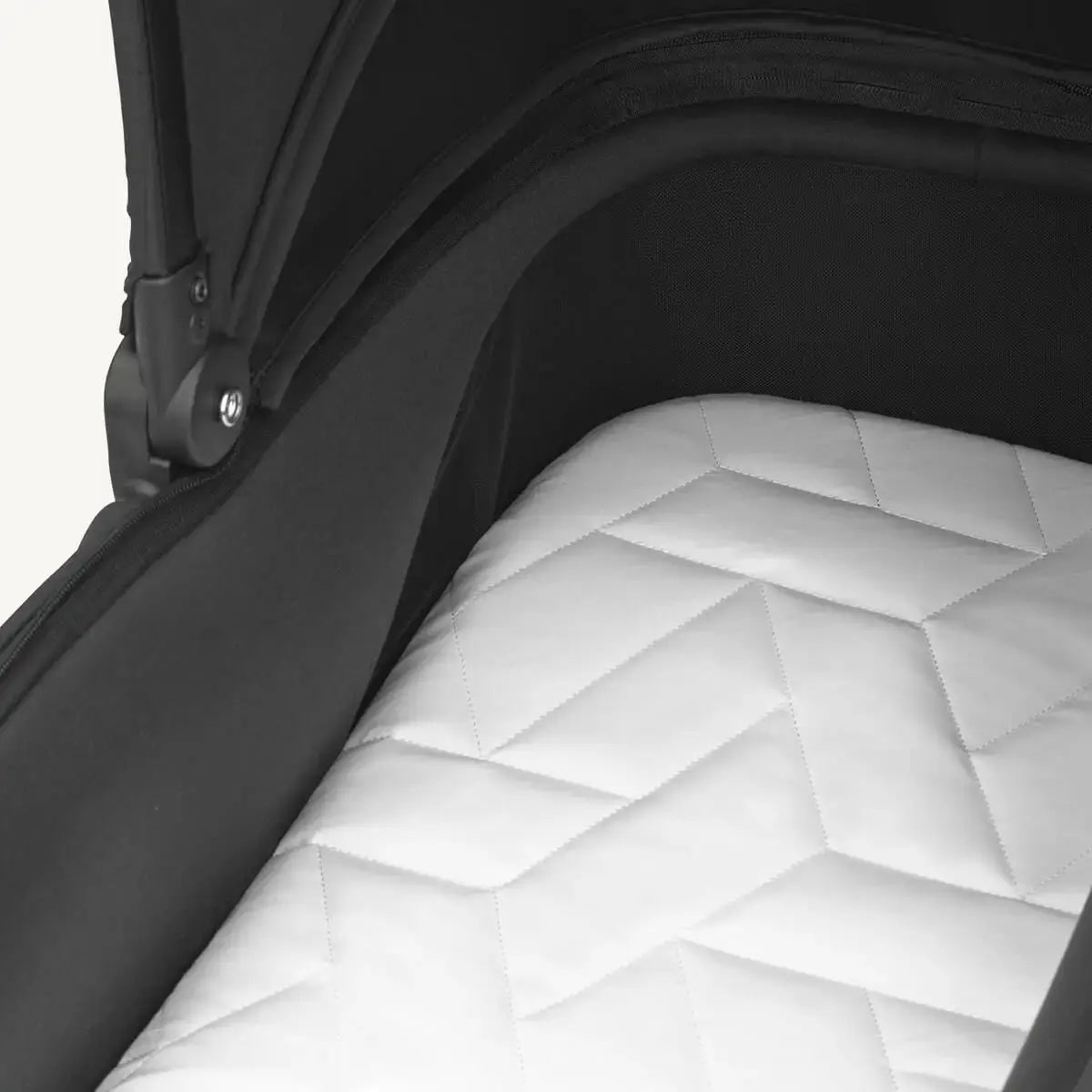 Maxi Cosi Oxford Stroller with Bassinet and Mico 12 LX Onyx Travel System
