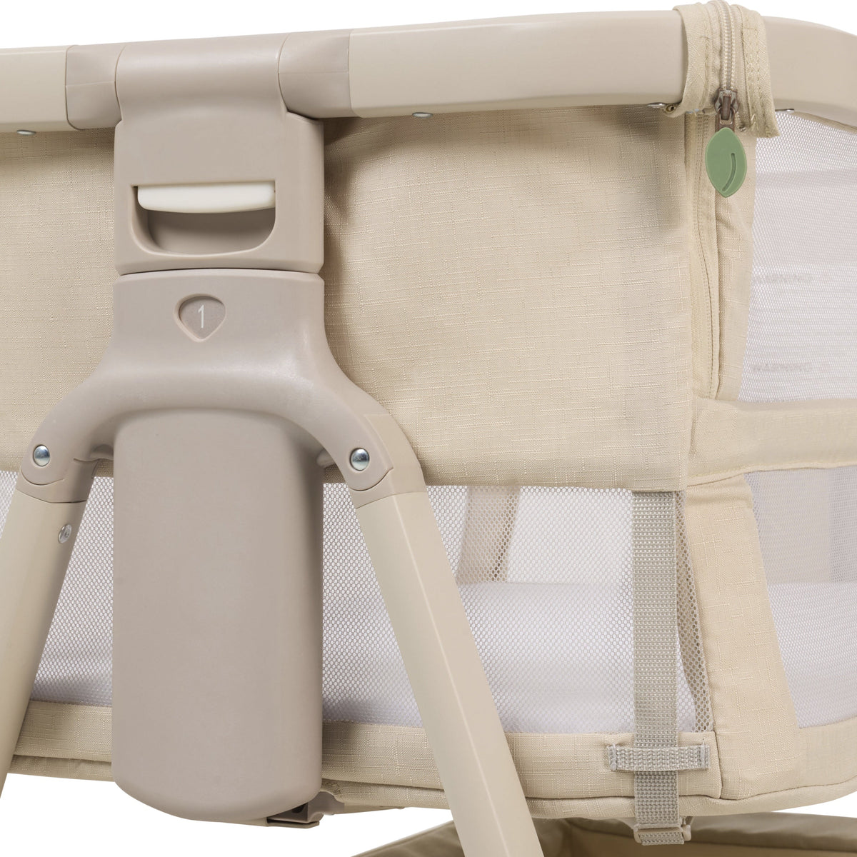 CoZee Breeze Zen height adjuster and quilted end panel detail