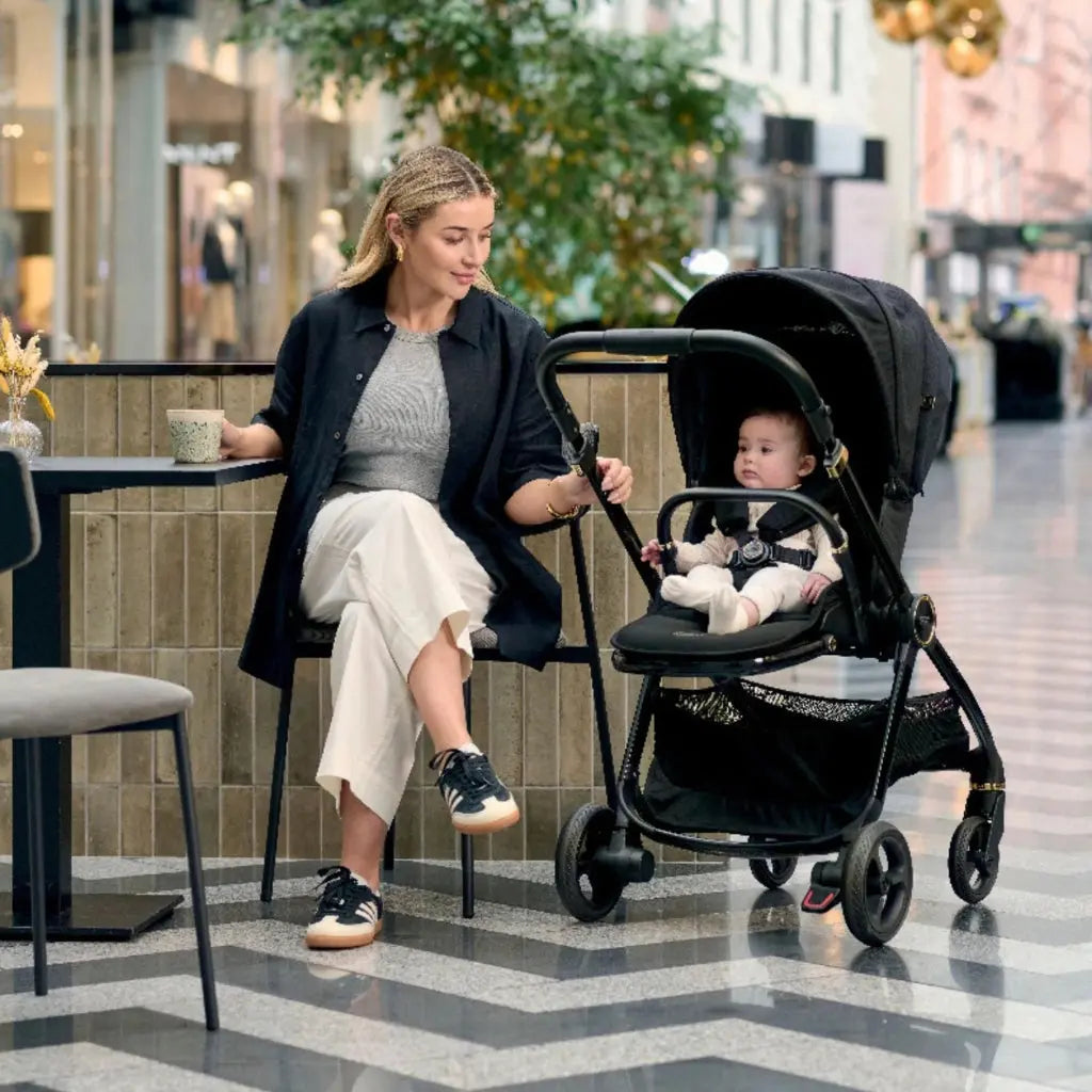 Mamas & Papas Strada Pram  