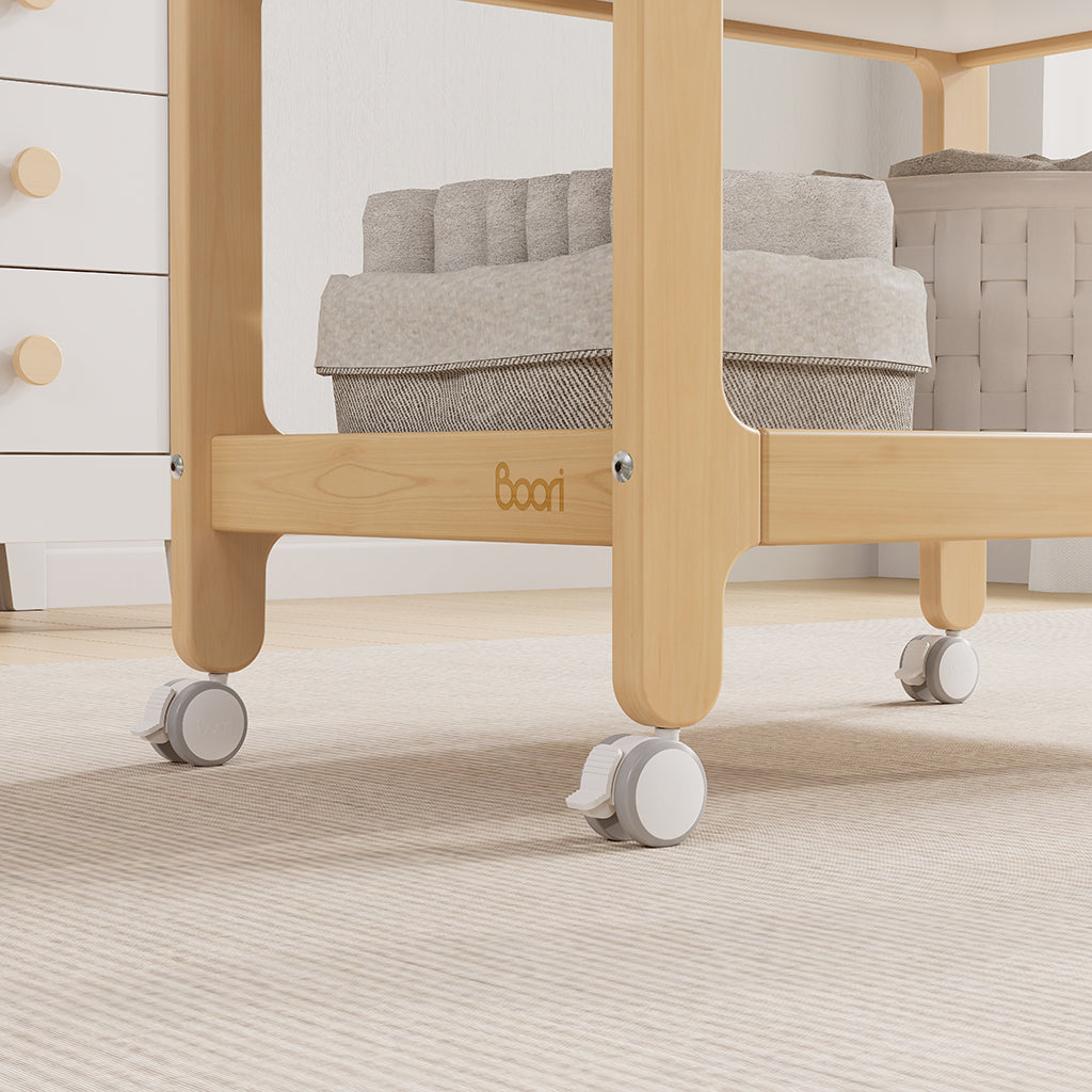 Boori Alva Ergonomic Changer – height adjustment and wheel mechanism
