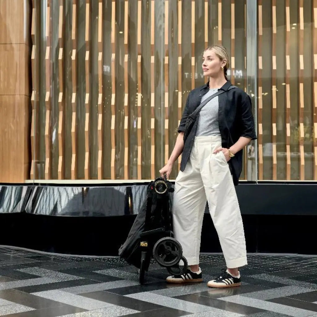 Mamas & Papas Strada Pram  