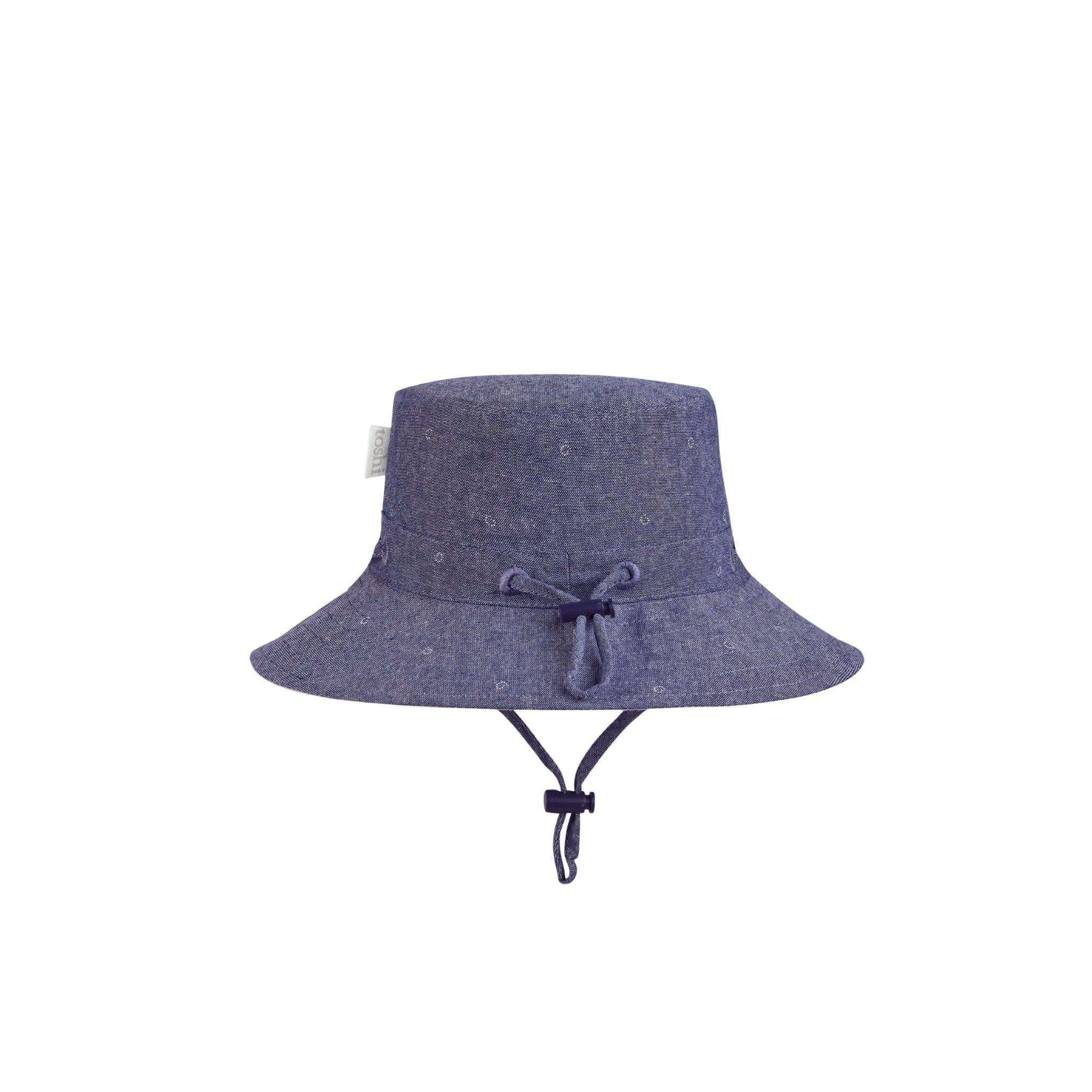 Toshi Sunhat Xavier