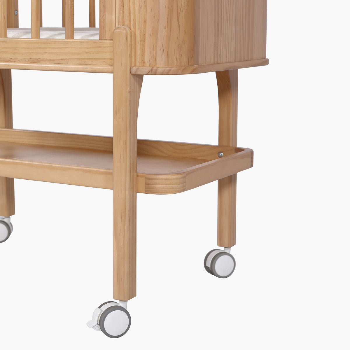 Seena Willow bassinet legs, under-shelf and wheels