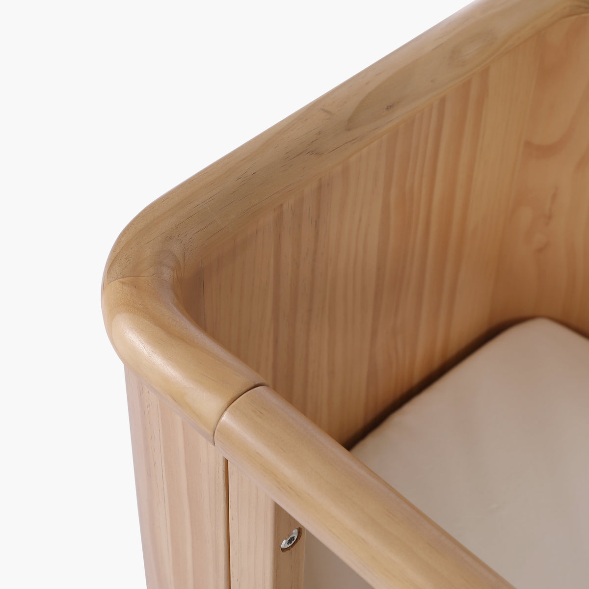 Seena Willow bassinet curved timber end panel