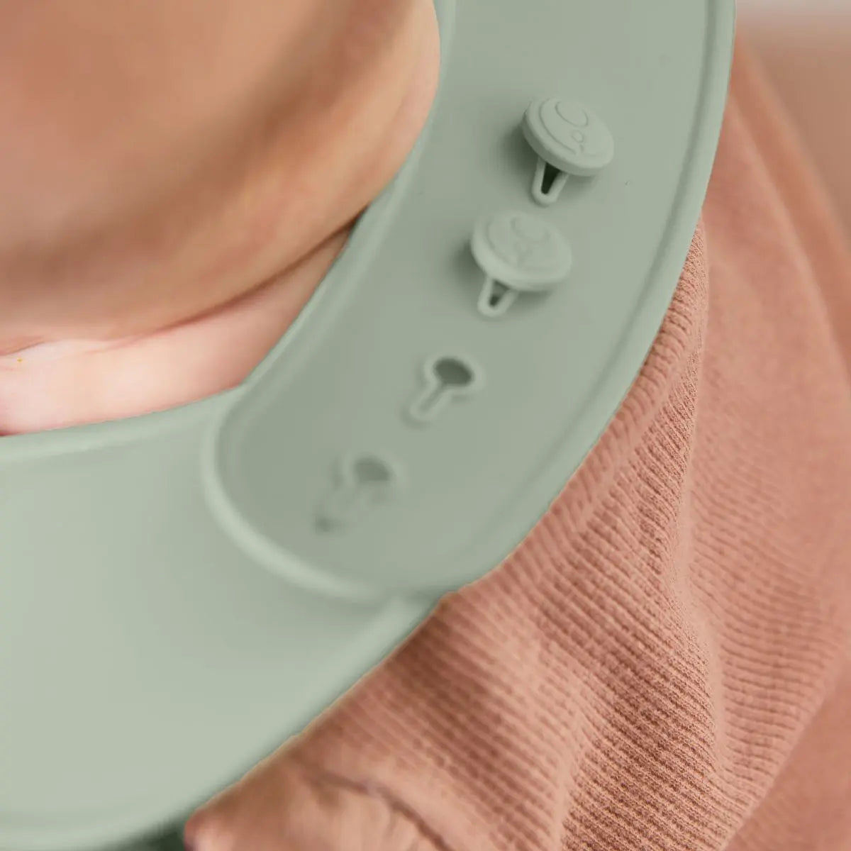 silicone bib - ocean