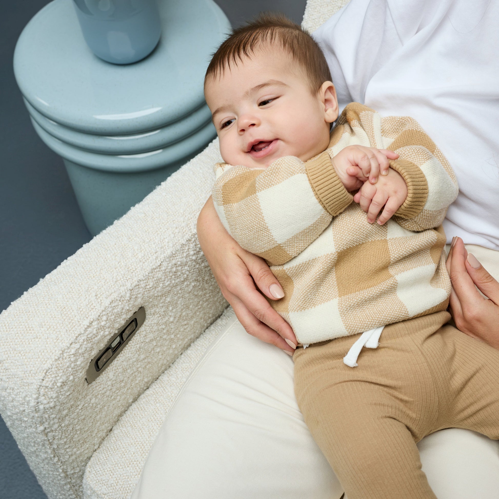 Henry Plus iL Tutto Plus Collection nursing chair in nursery setting