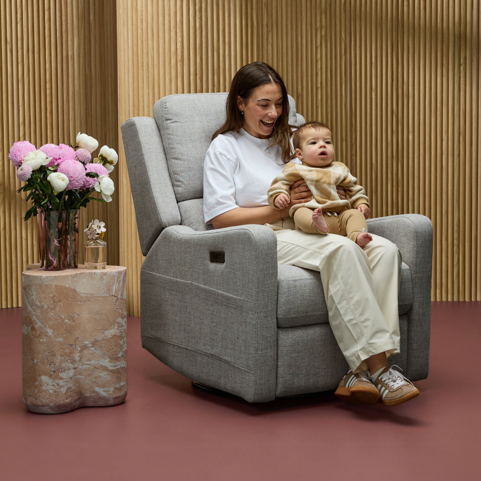 Henry Plus Massage & Heat Nursing Chair in Pure Grey