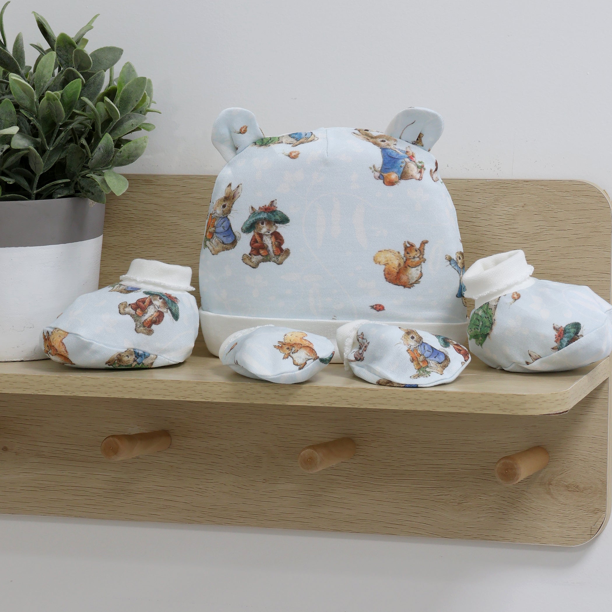 Peter Rabbit & Benjamin Bunny 3pcs Layette Set