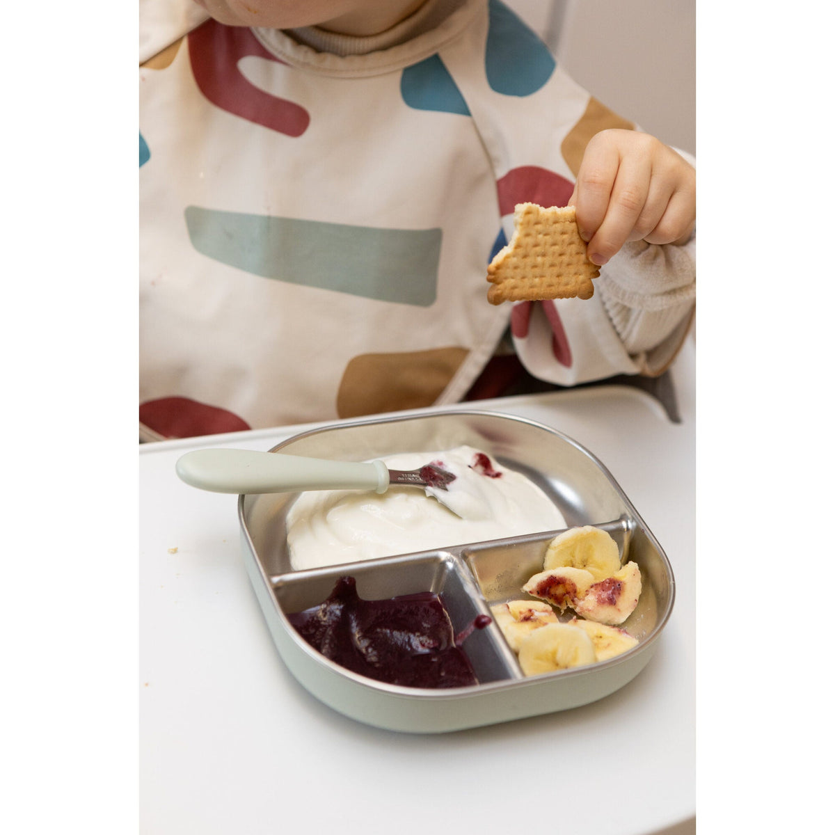 Beaba divided plate Misty Green compartments