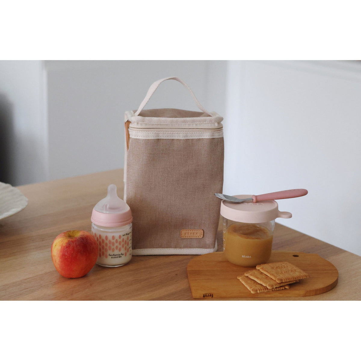 Beaba isothermal meal pouch lifestyle