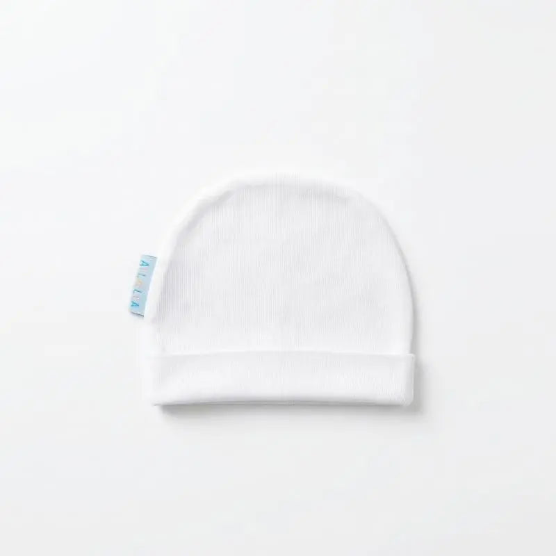 ALL4ELLA organic cotton beanies included in the clothing sets