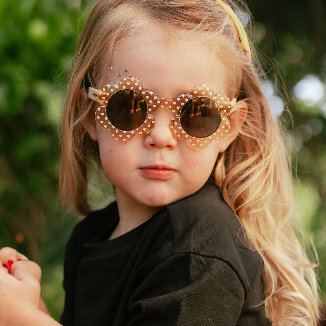 Baby Daisy - Crystal Yellow with white heart