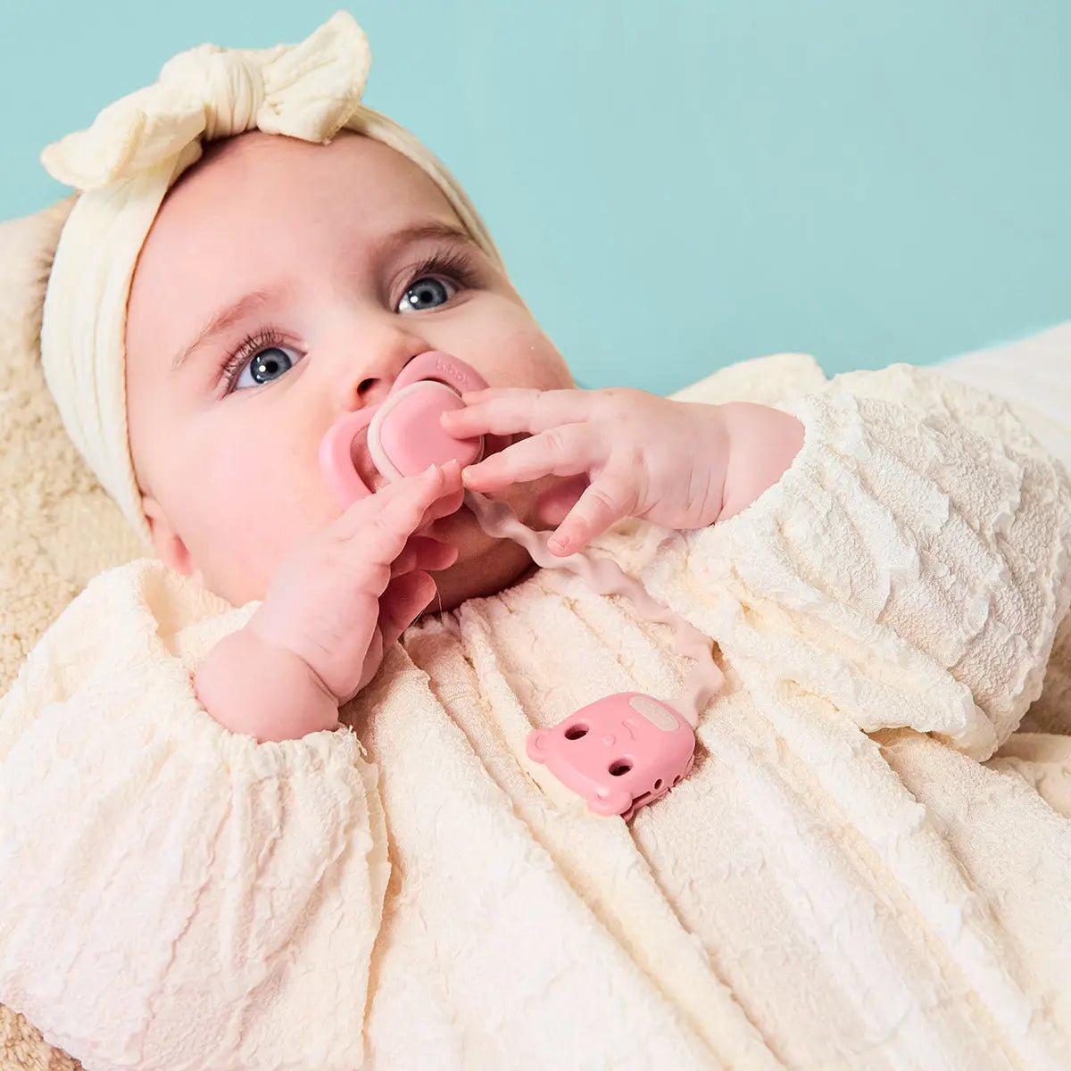 Soother Clip - blush + vanilla
