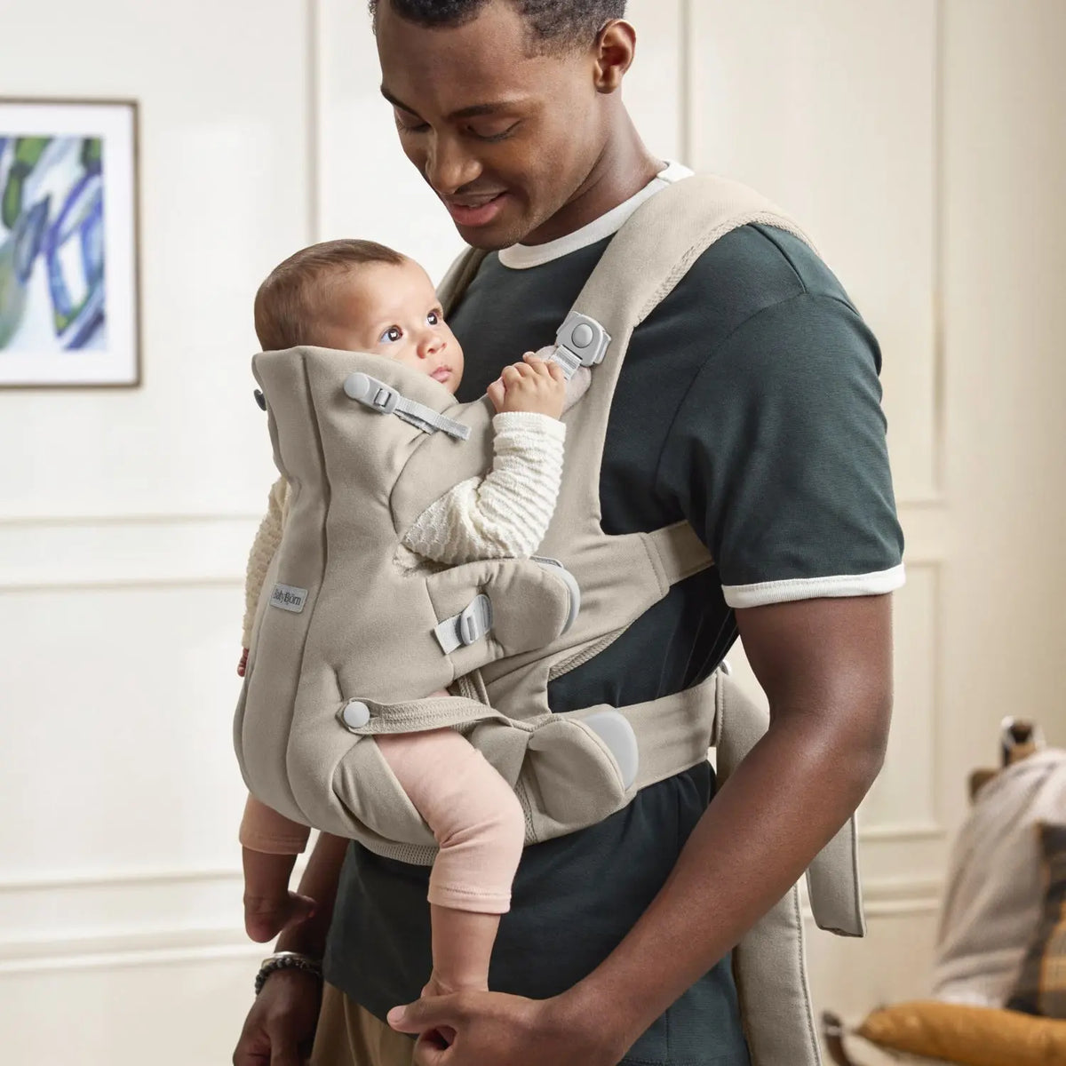 BabyBjorn Baby Carrier Hold Sand Grey – soft wrap-around fit