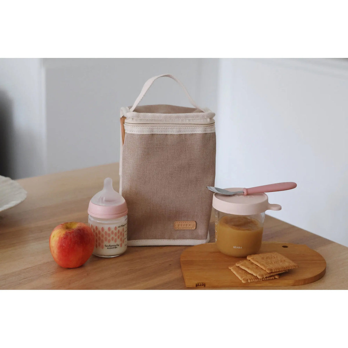 Beaba isothermal meal pouch lifestyle