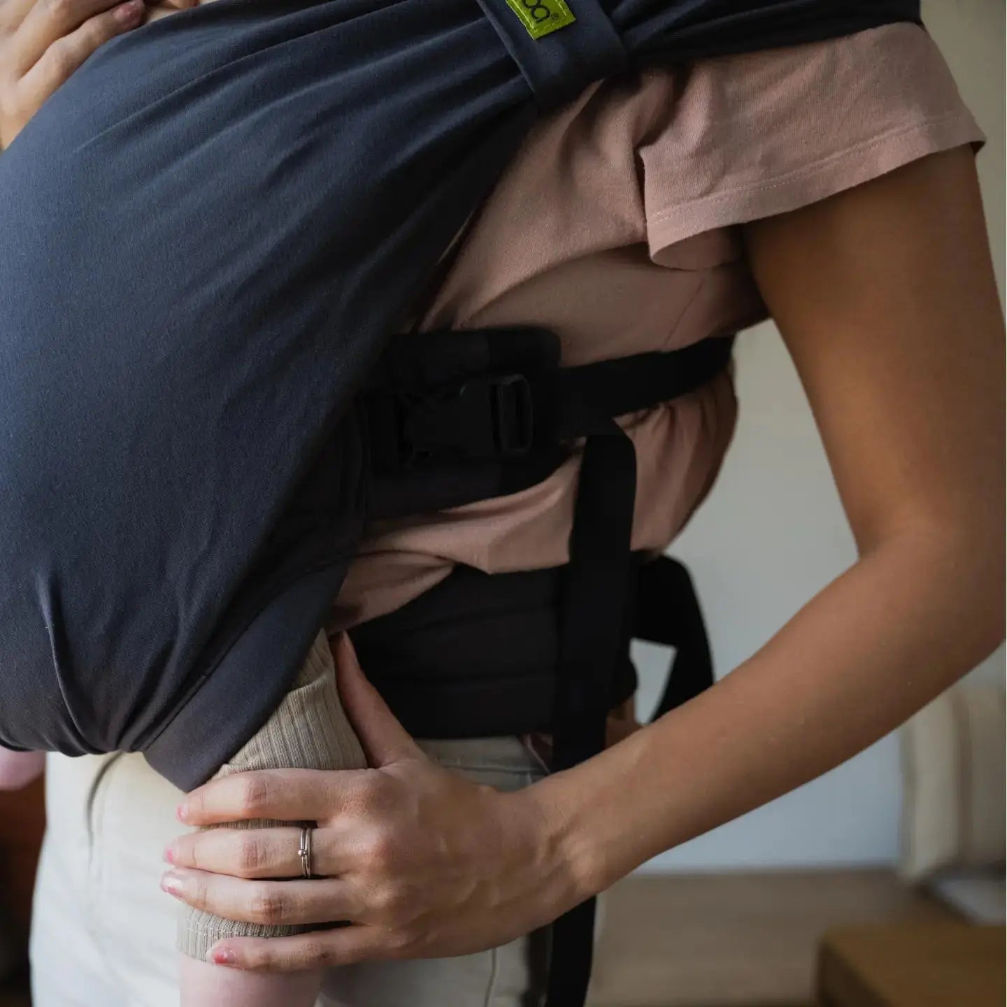 Boba Bliss Adjustable Carrier - Charcoal