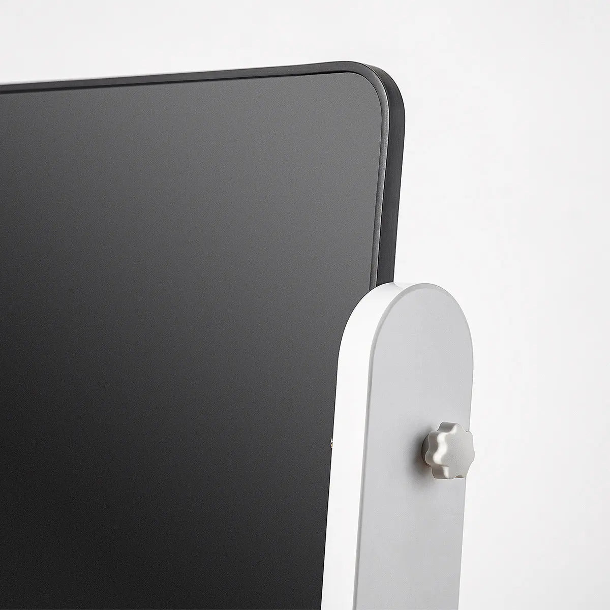 Boori Tidy Magnetic Drawing Board