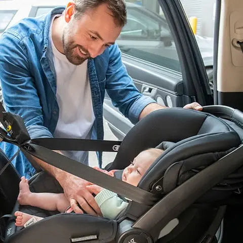 Britax Safe-n-Sound B-Pod Go Baby Capsule