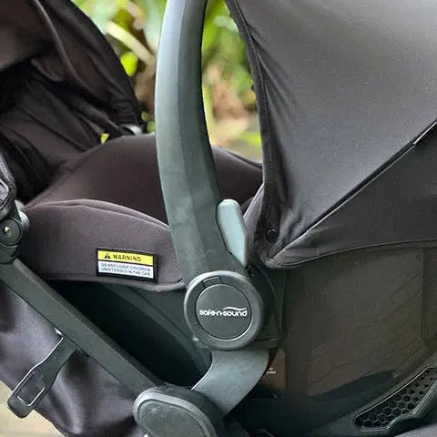 Britax Safe-n-Sound B-Pod Go Baby Capsule