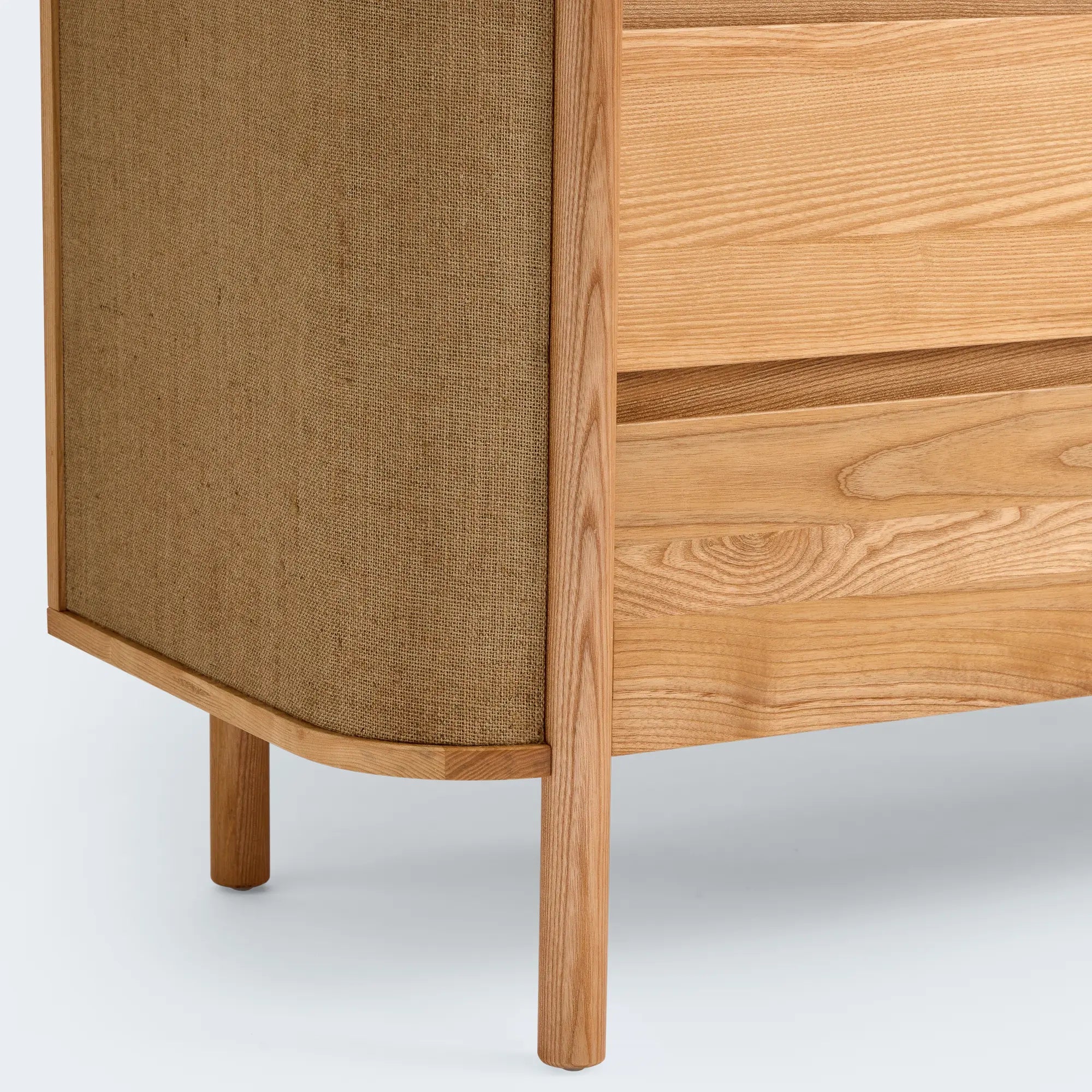 Cariboo Indi Dresser  