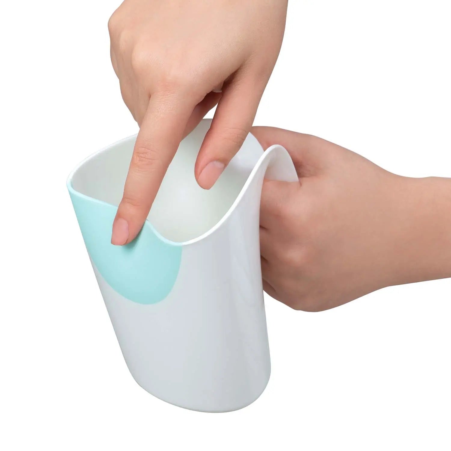 ClevaRinse™ Baby Bath Shampoo Rinse Cup