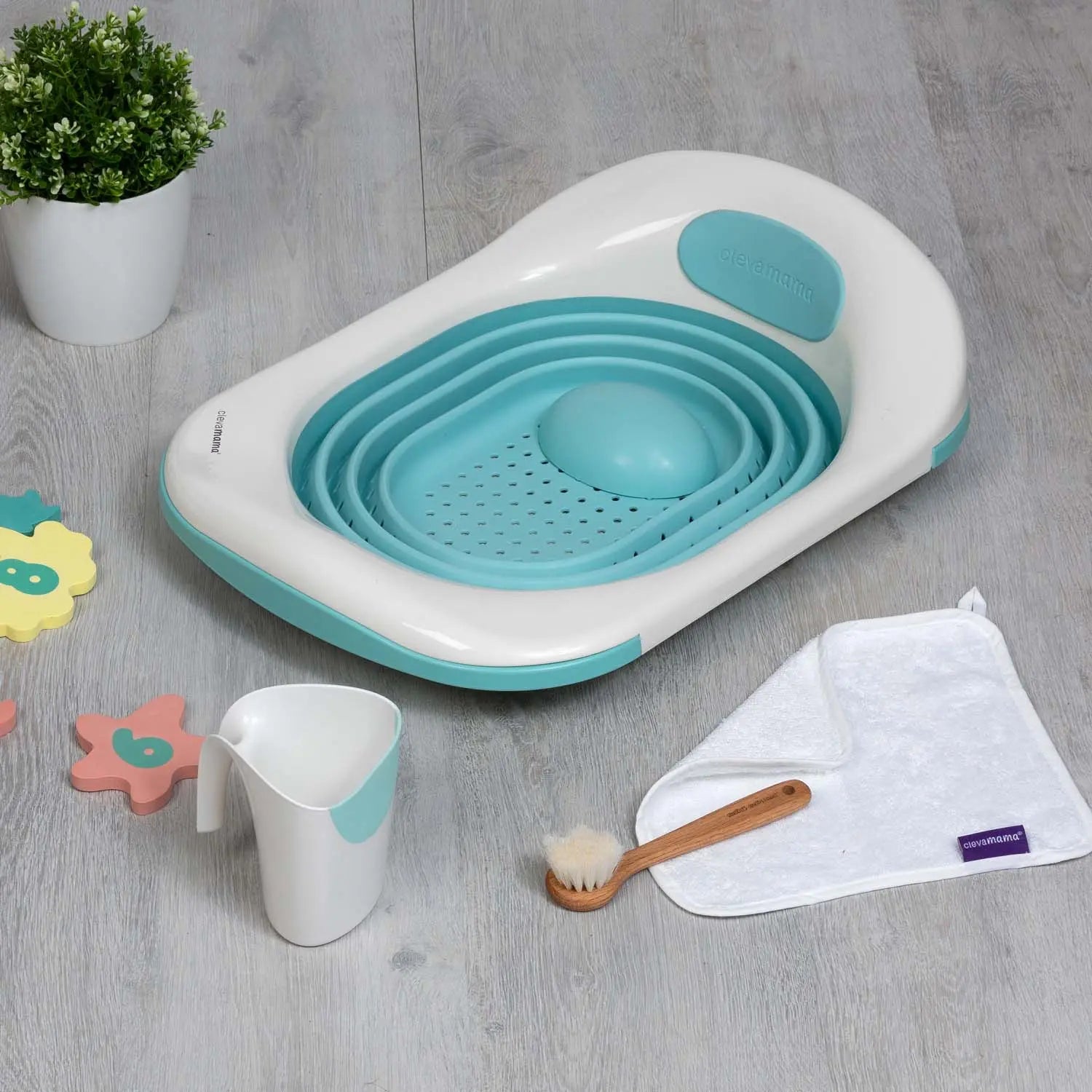 ClevaRinse™ Baby Bath Shampoo Rinse Cup