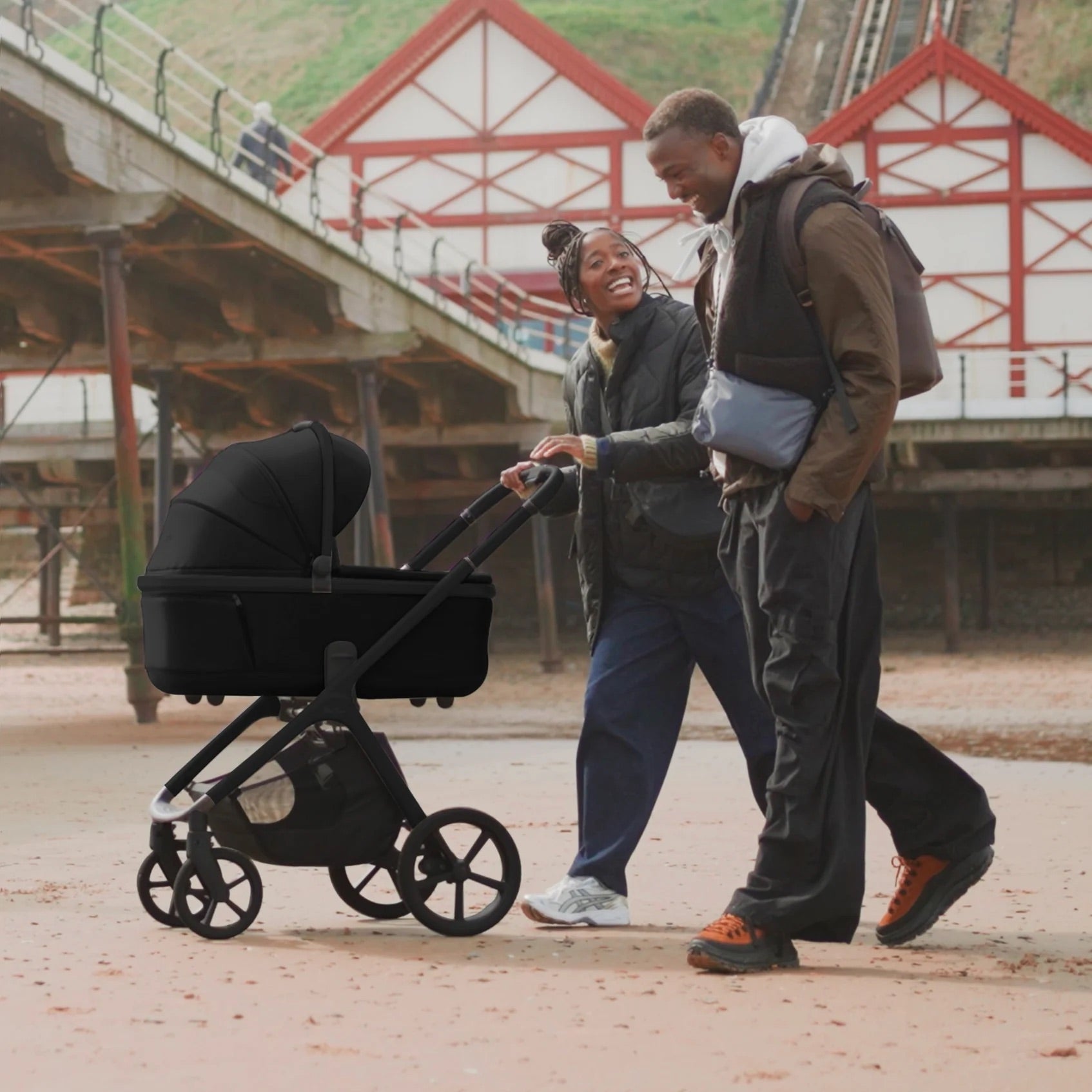 Cove Onyx with Carrycot (6 Piece)