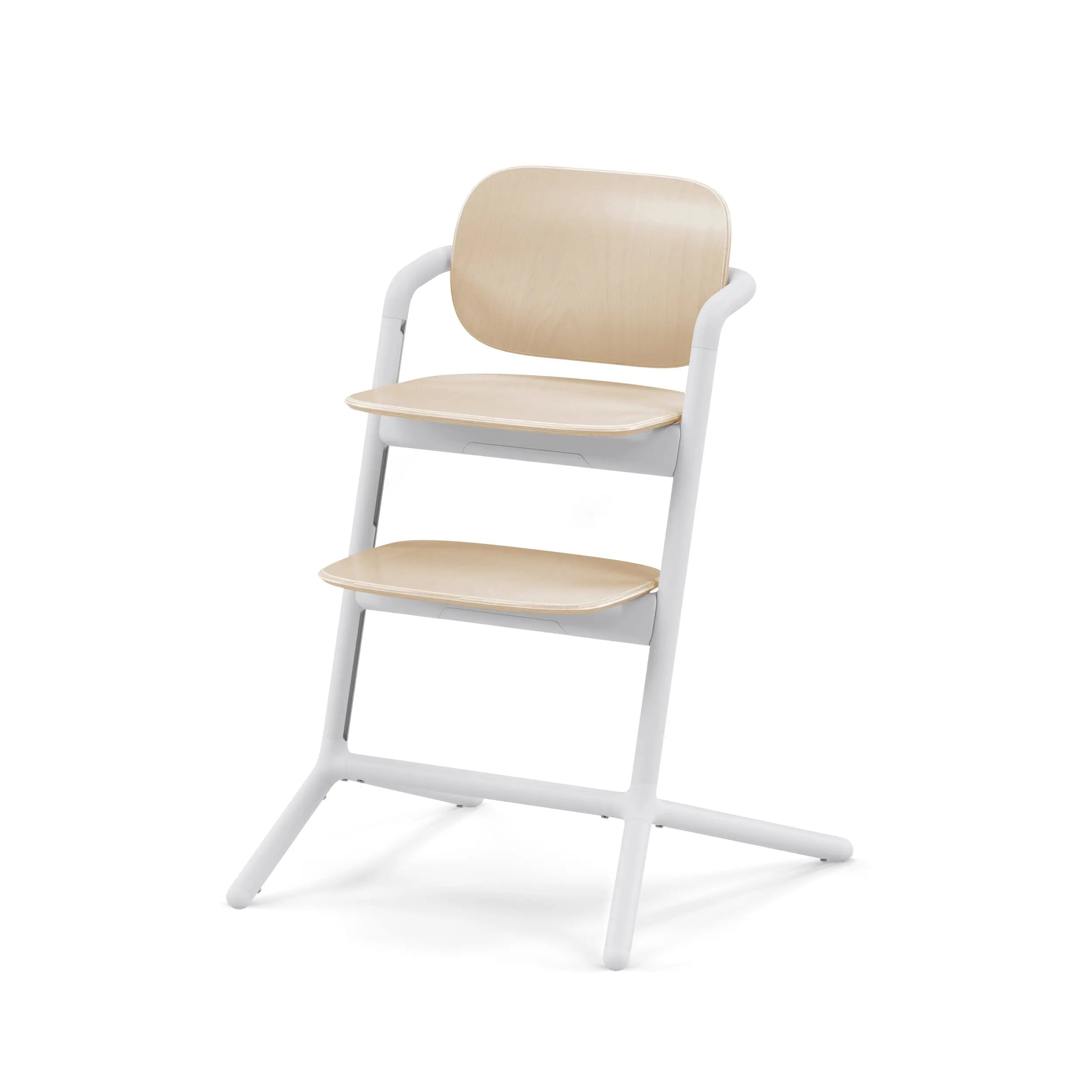 Child seated in the CYBEX LEMO Chair in Sand White