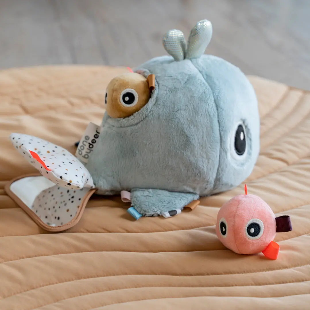 Done by Deer Hide & Seek Activity Toy – Wally