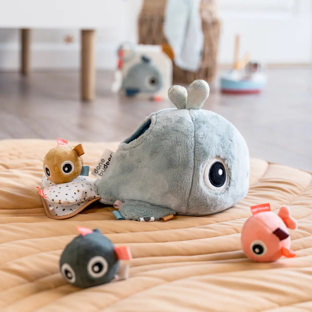 Done by Deer Hide & Seek Activity Toy – Wally