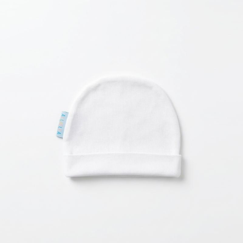 ALL4ELLA organic cotton beanies included in the clothing sets