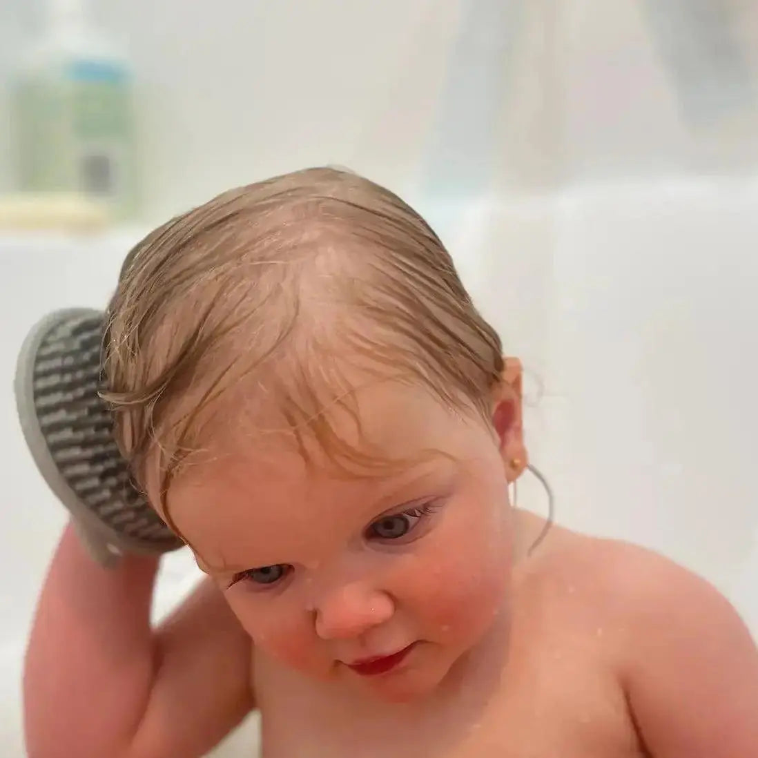 Haakaa Silicone Shampoo Brush