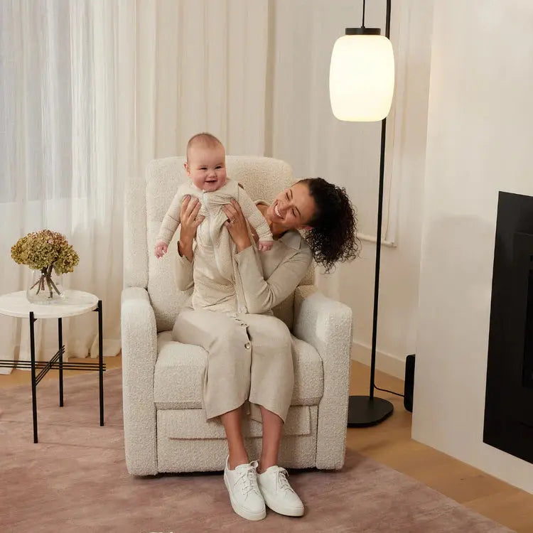 Il Tutto Henry Electric Recliner and Glider Chair with USB  