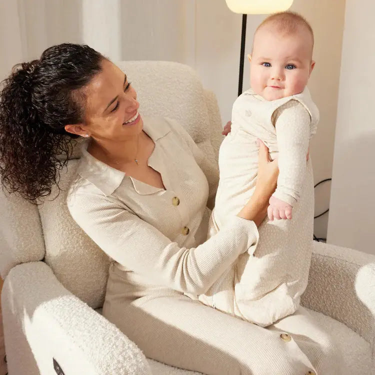 Il Tutto Henry Electric Recliner and Glider Chair with USB  