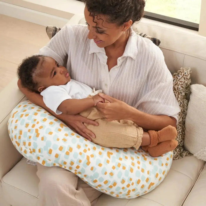 Il Tutto Feeding Pillow Baby Little Planet
