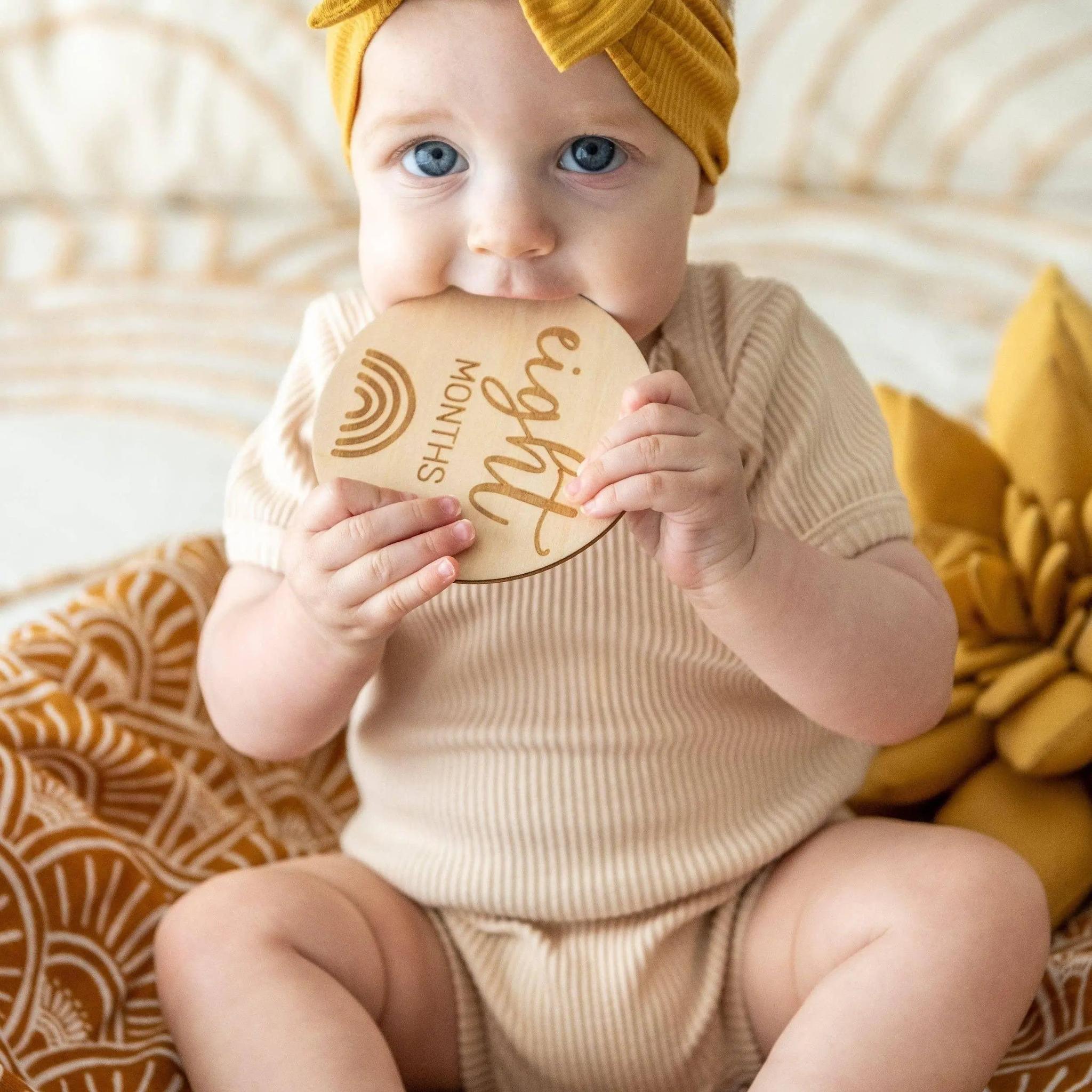 Kiin Baby Baby Milestone Wooden Discs