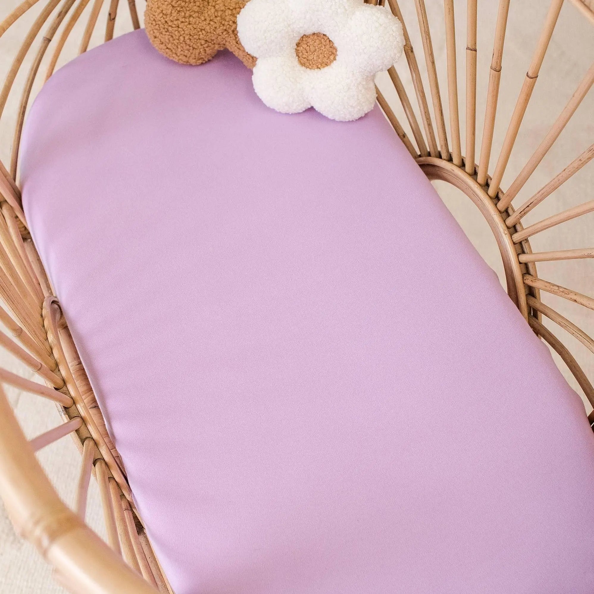 Kiin Baby Organic Change Pad/Bassinet Sheet - Rainbow Ivory Umber