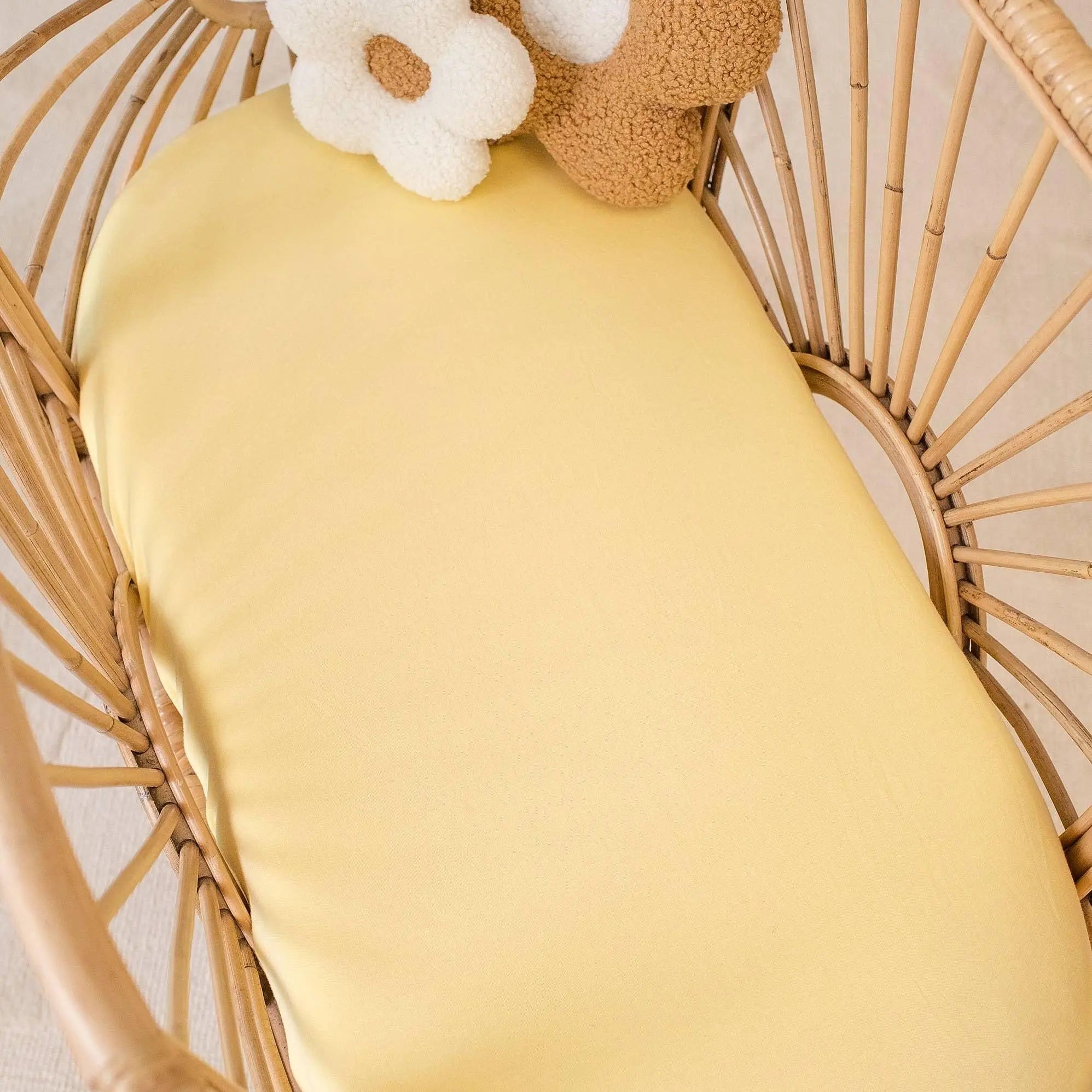 Kiin Baby Organic Change Pad/Bassinet Sheet - Rainbow Ivory Umber