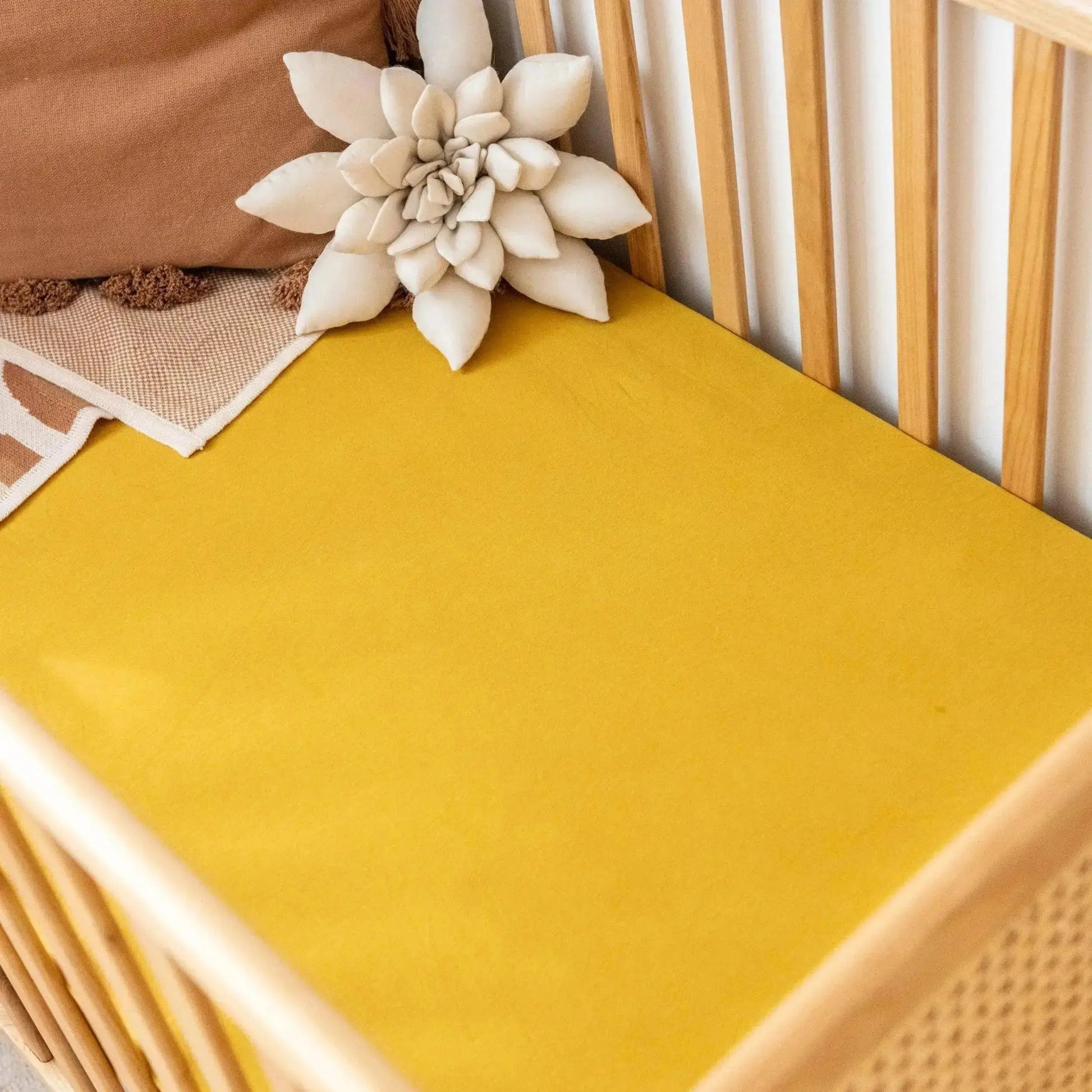 Kiin Baby Organic Cot Sheet - Rainbow Ivory Umber