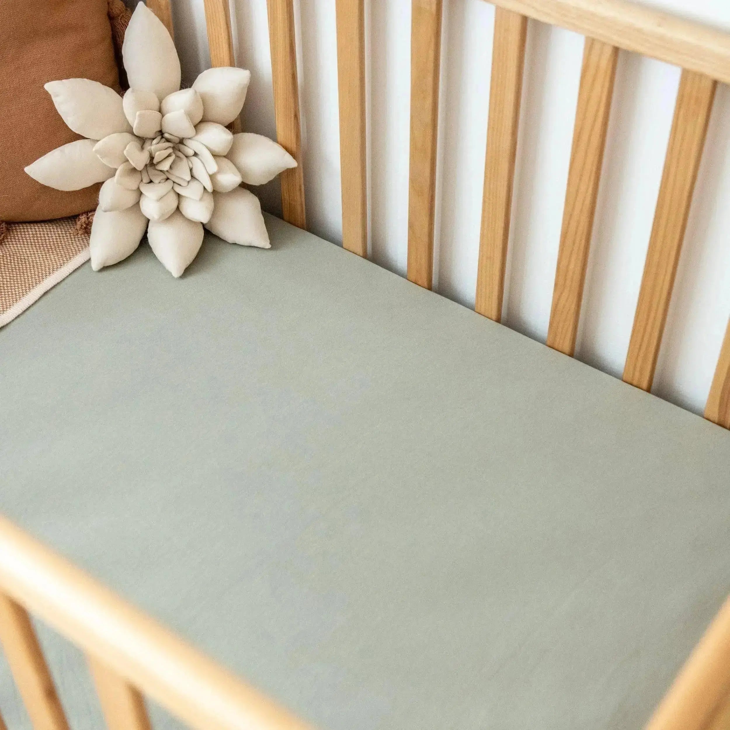 Kiin Baby Organic Cot Sheet - Rainbow Ivory Umber