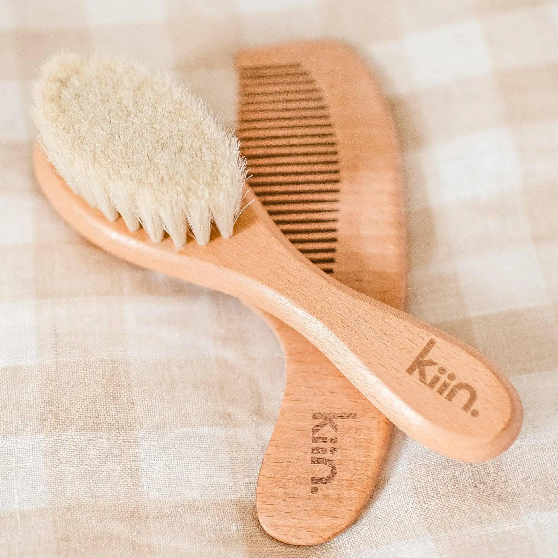 Kiin Baby Wooden Baby Brush + Comb Set