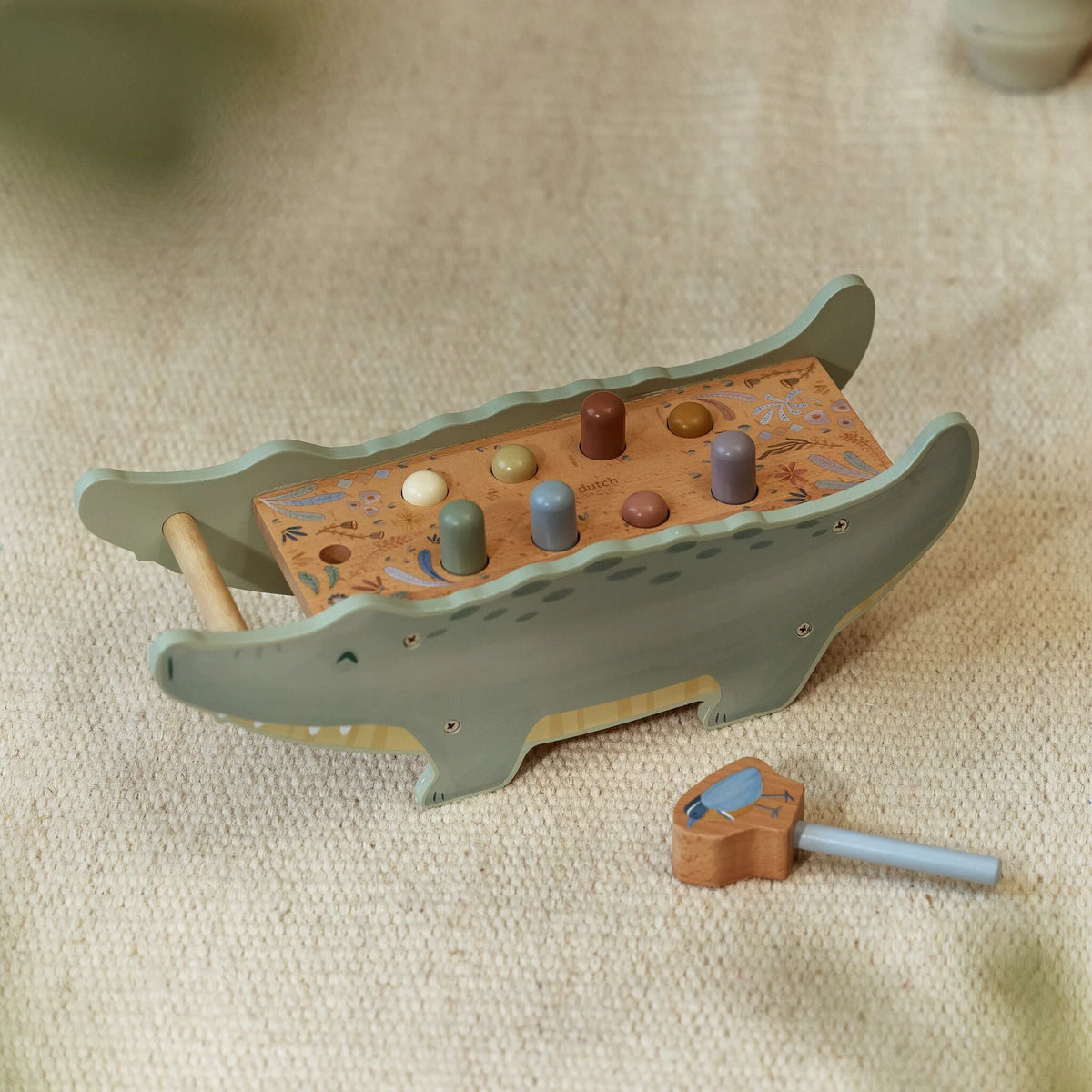 Hammer bench coloured pegs
