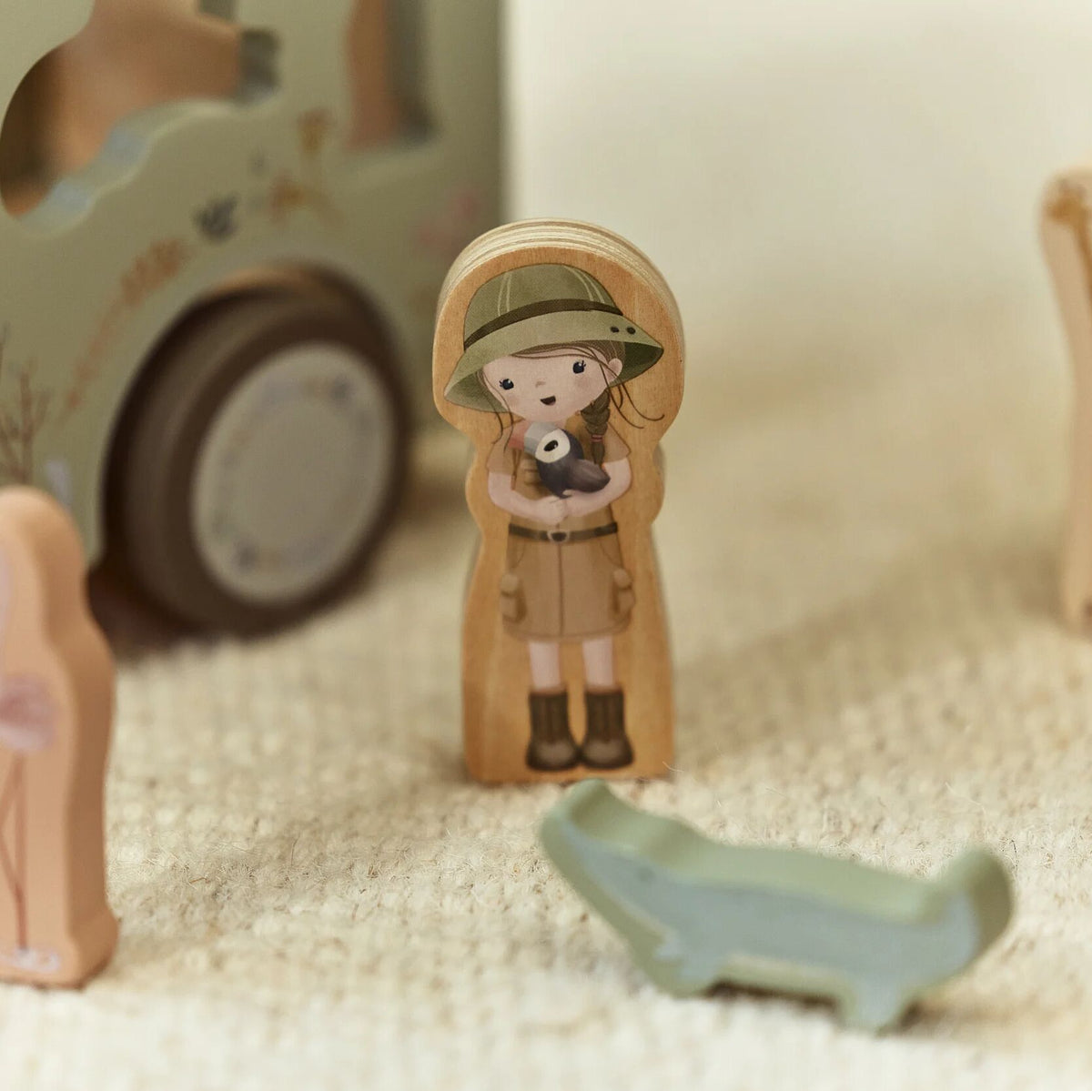 Shape sorter car detail