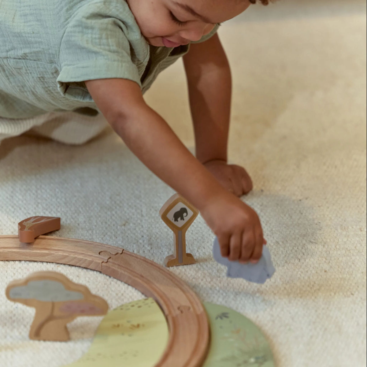 Wooden train set accessories