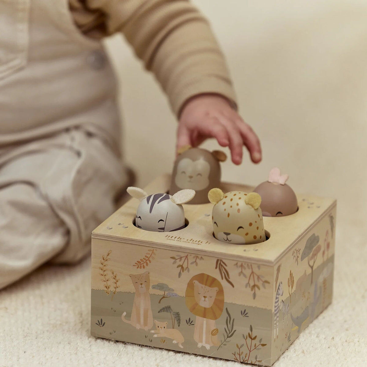 Pop-up toy detail