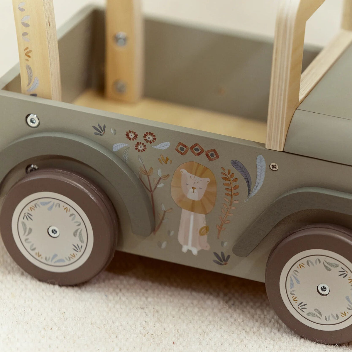 Push safari car rubber-lined wheels