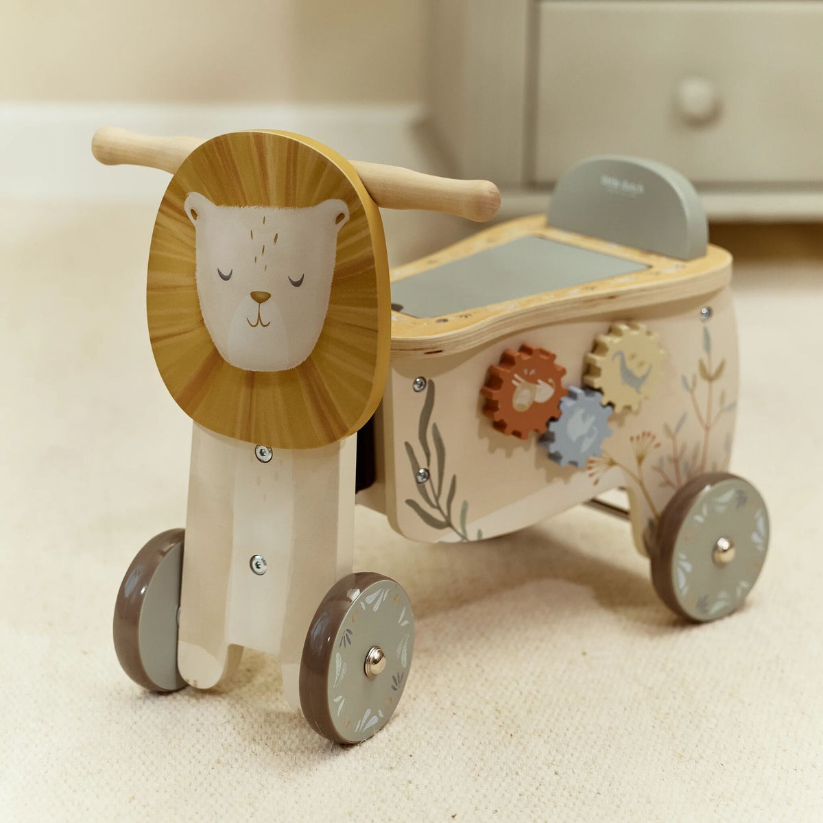 Ride-on lion shape sorting